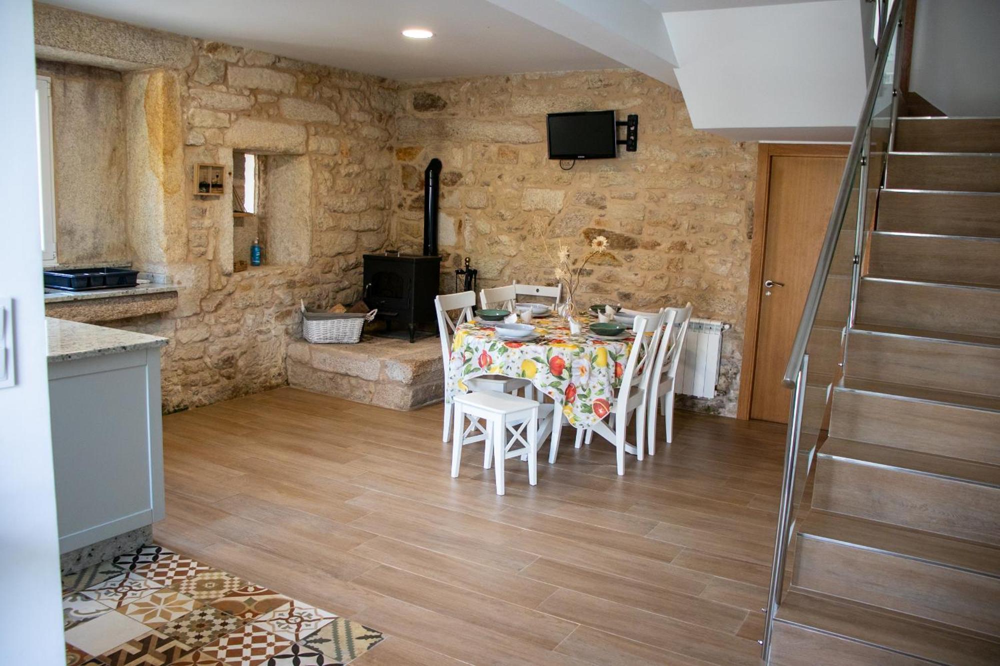 Casa Da Riba Da Ninons ,costa Da Morte Hébergement de vacances *
